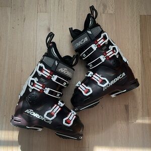 Nordica Strider W 95 Freeride Ski Boots 2023